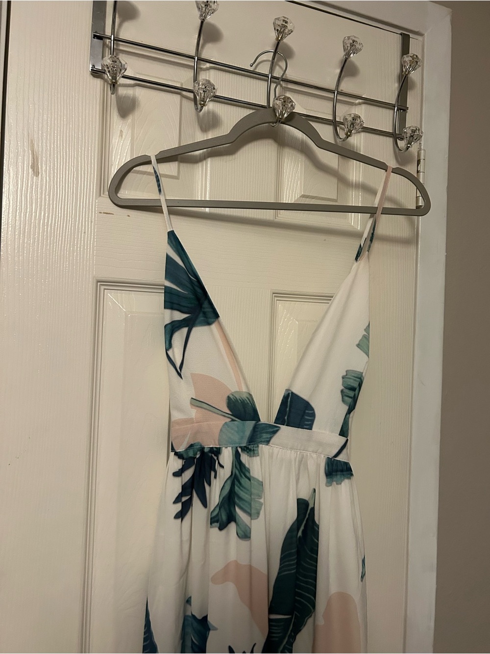 AKIRA White Maxi Jumpsuit with Teal & Blush Leaf Print - Picture 4 of 11